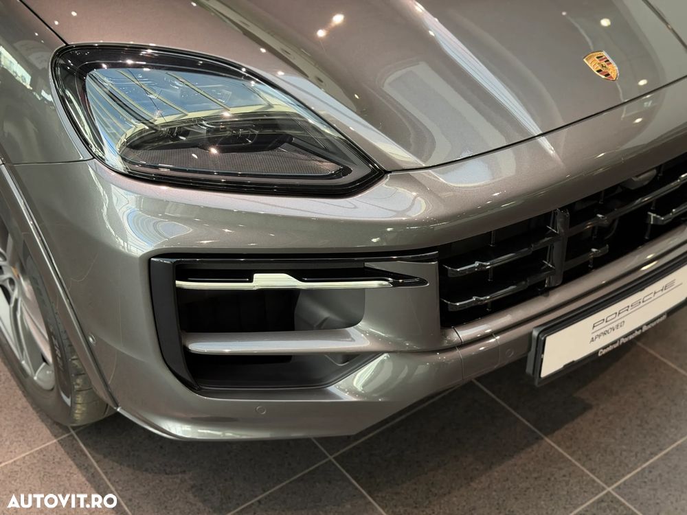 Porsche Cayenne - 26