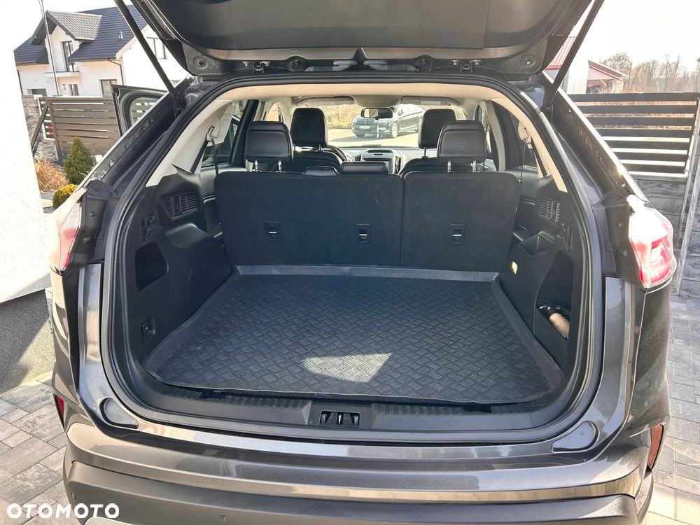 Ford Edge - 8