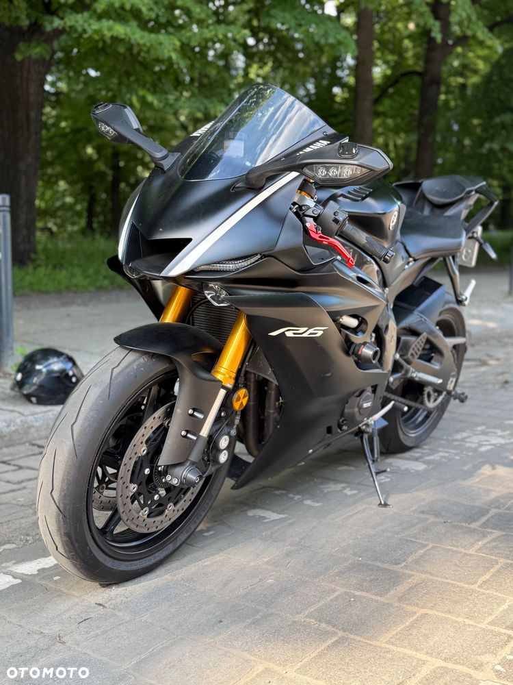 Yamaha R6 - 16
