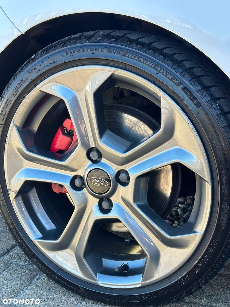 Ford Fiesta 1.6 EcoBoost mit Leder-Sport-Paket ST - 13