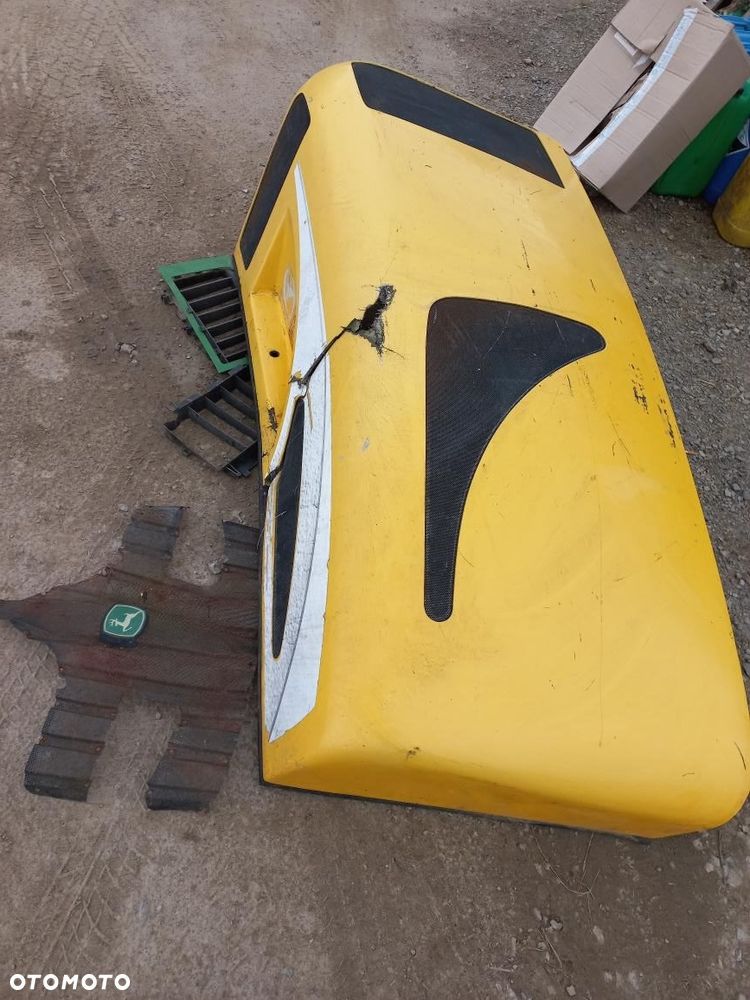 Pokrywa silnika Manitou MLT-635-130PS New Holland,MASKA,OBUDOWA - 9