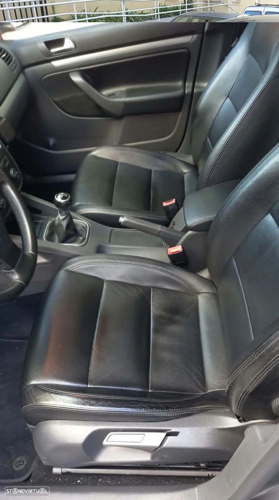 VW Jetta 1.9 TDi Confortline - 7