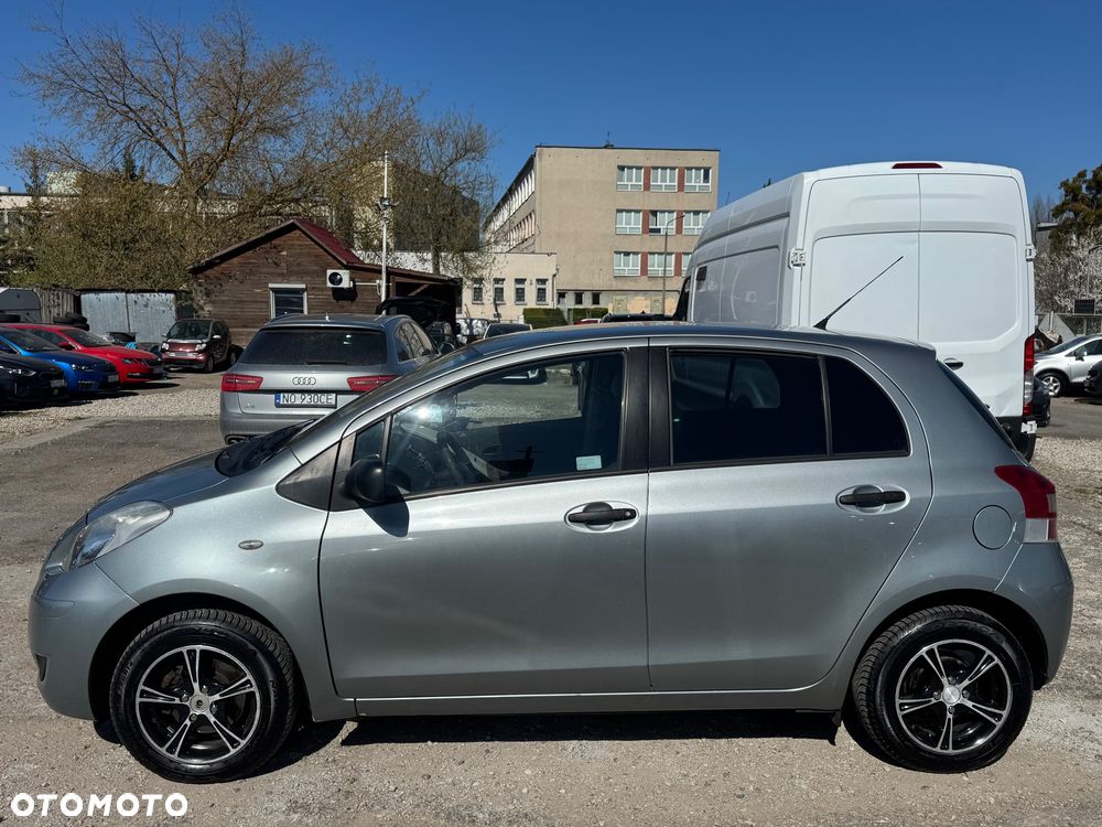 Toyota Yaris 1.0 Luna A/C - 5