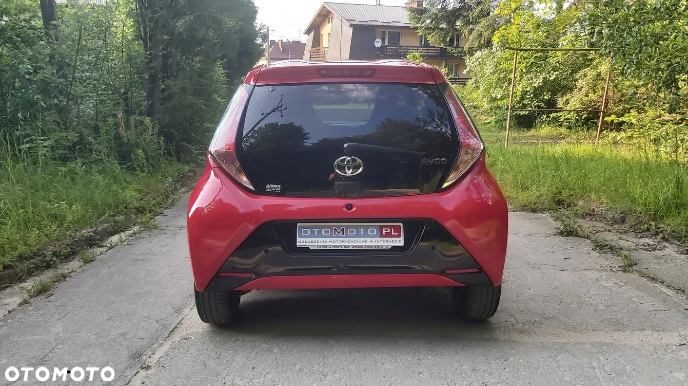 Toyota Aygo x-play - 10