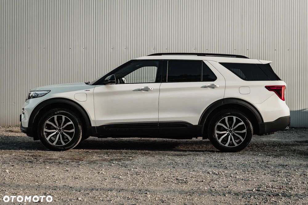 Ford Explorer 3.0 EcoBoost PHEV 4WD ST-Line - 9