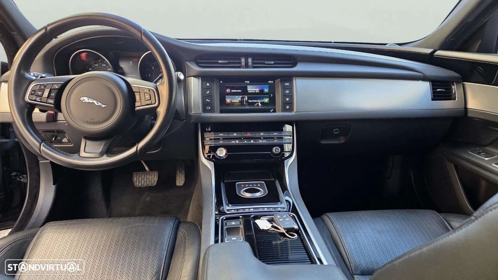 Jaguar XF 2.0 D Portfolio Aut. - 16