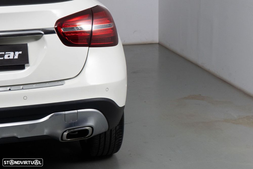 Mercedes-Benz GLA 180 d Urban Aut. - 24