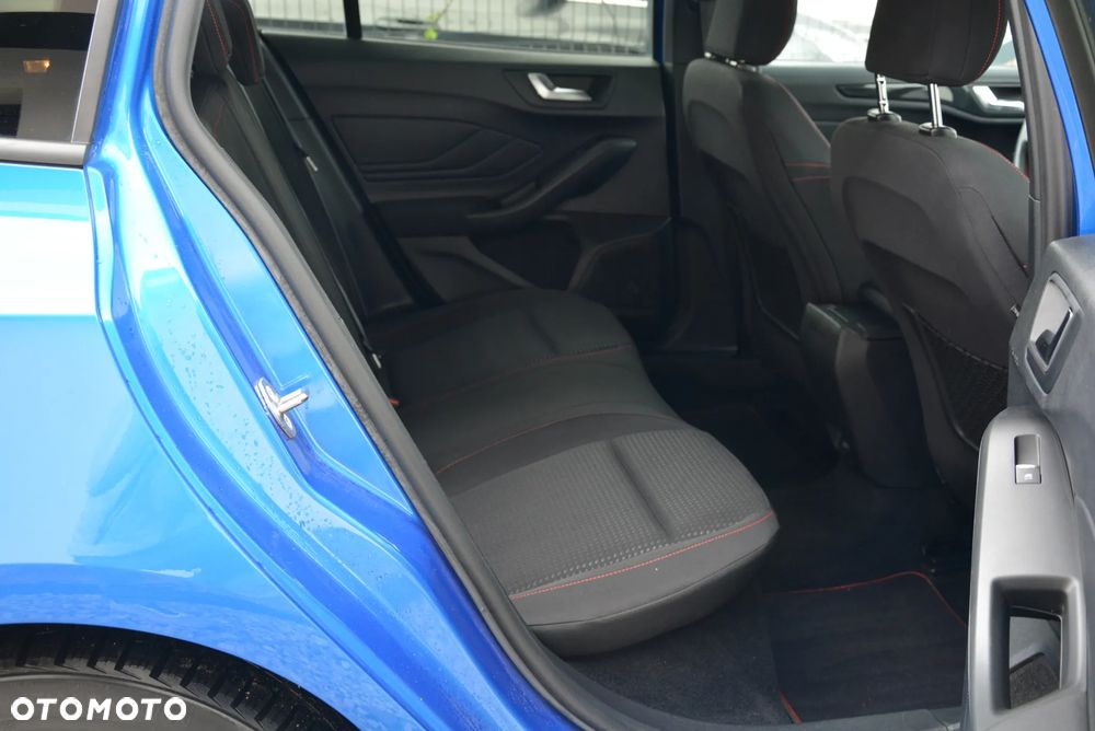 Ford Focus 2.0 EcoBlue ST-Line - 33