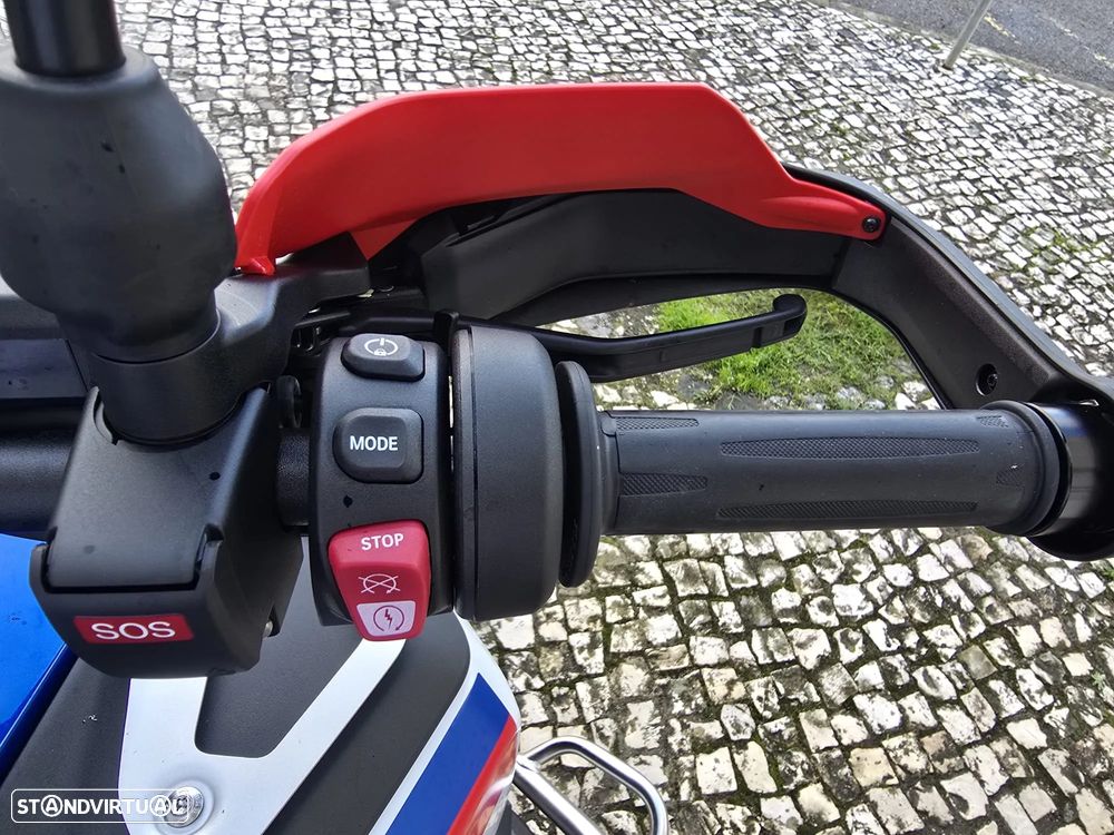 BMW R 1300 GS Adventure Trophy - 5