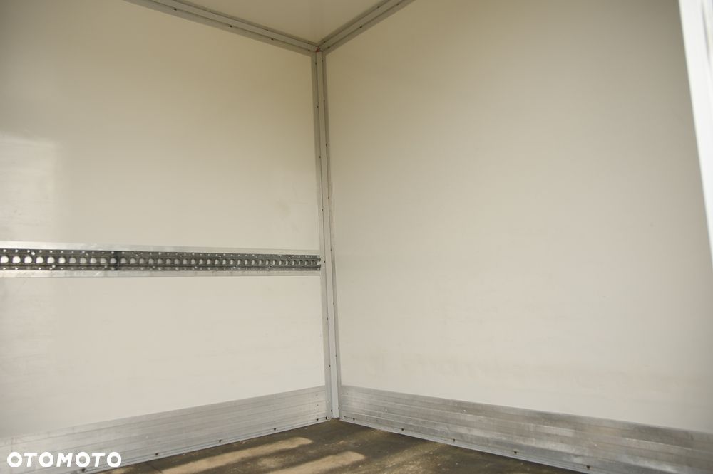 Iveco DAILY 35C180 * KONTENER Izoterma * HiMATIC * WINDA DHOLLANDIA * Salon Polska * - 18