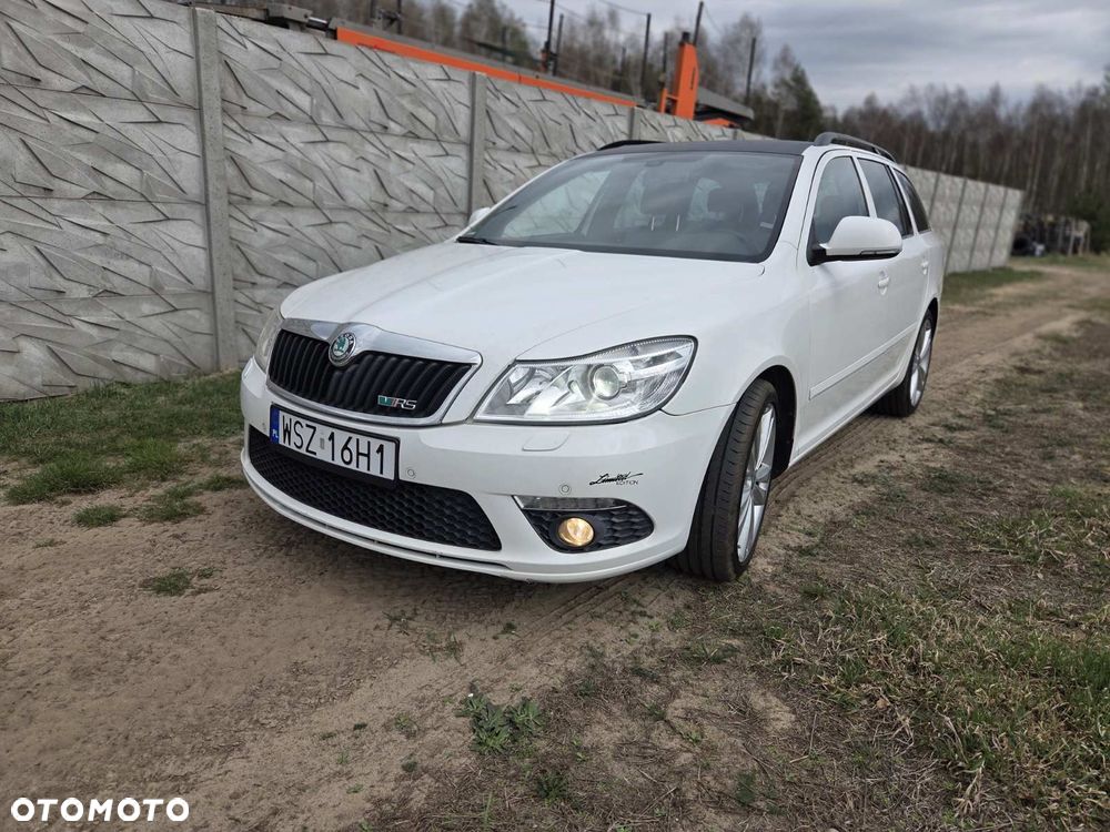 Skoda Octavia 2.0 TDI DPF DSG RS - 1