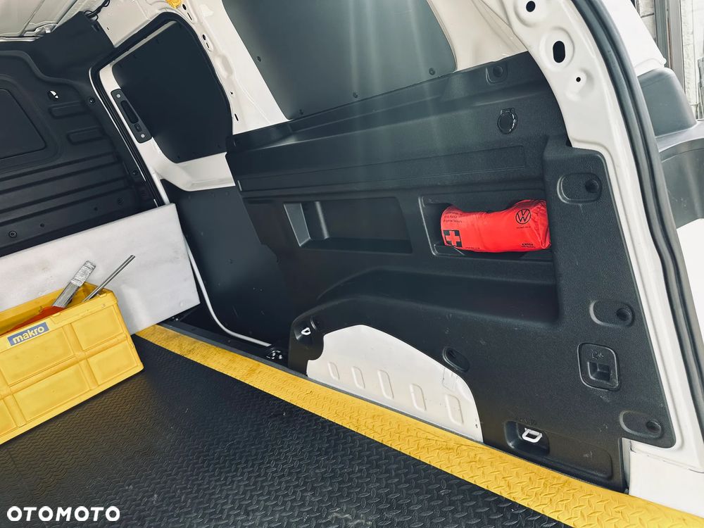 Volkswagen ID BUZZ - 8