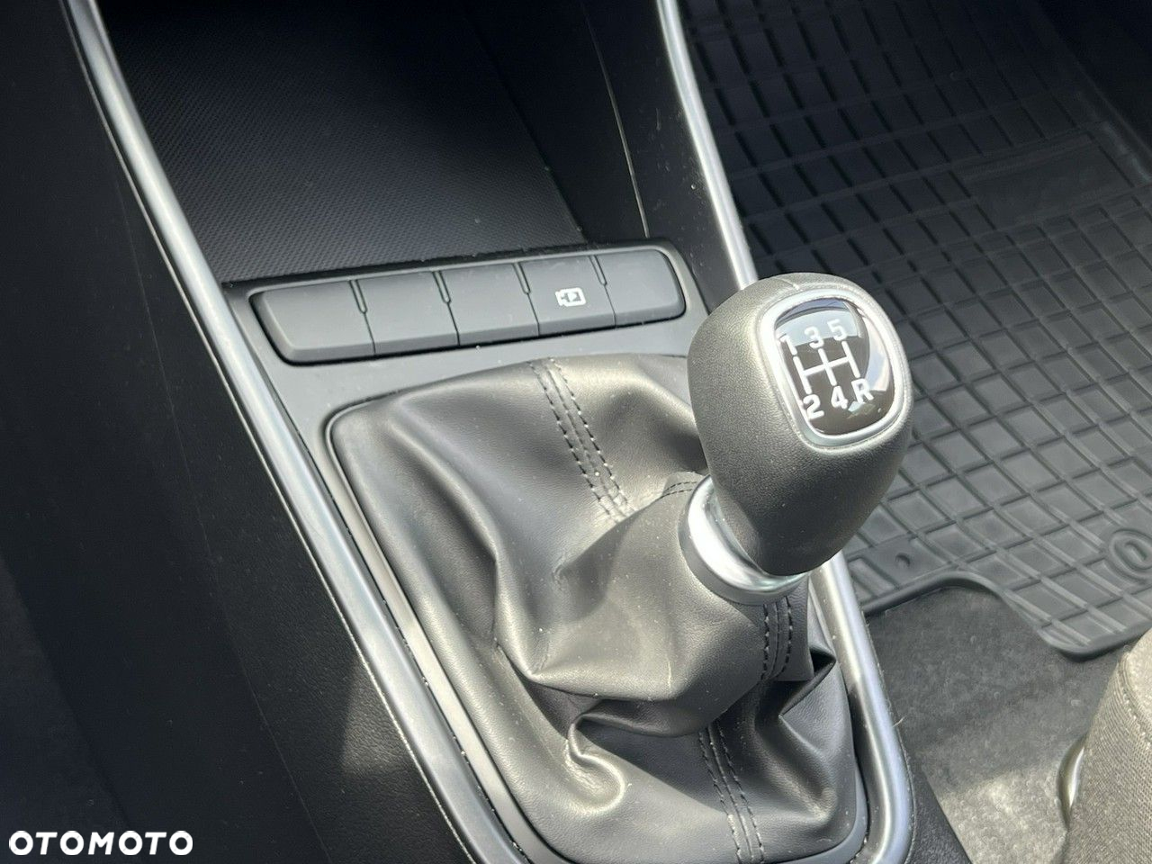 Hyundai i20 - 23