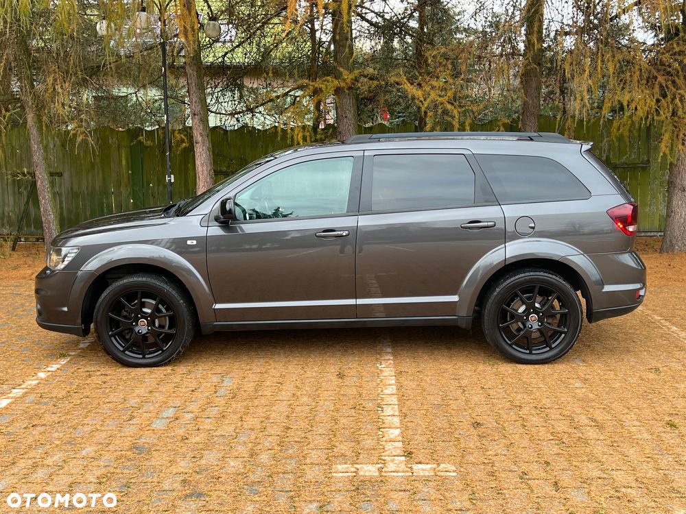 Fiat Freemont 2.0 Multijet Black Code AWD - 4