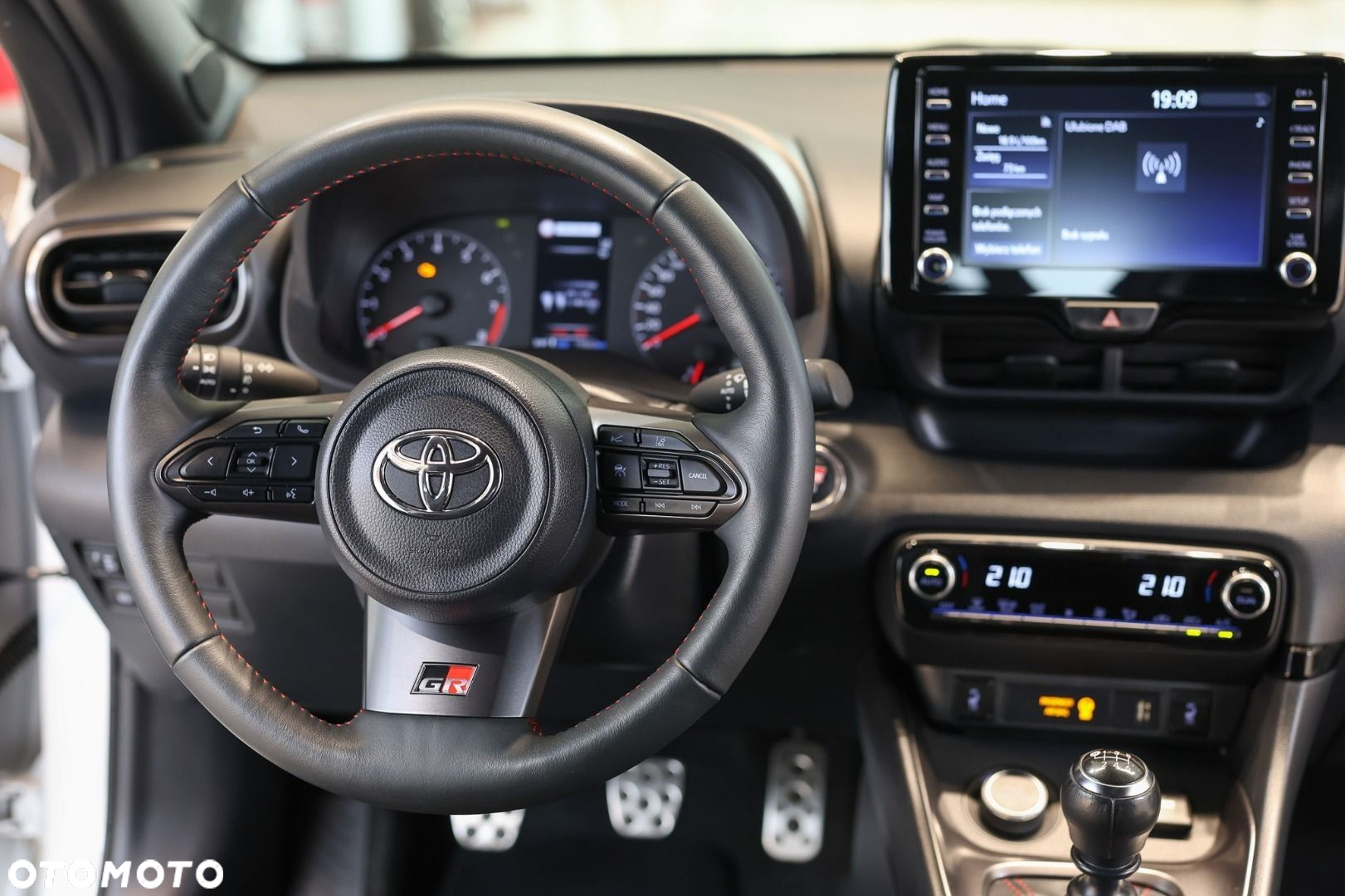 Toyota Yaris - 19