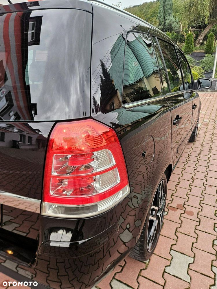 Opel Zafira - 14