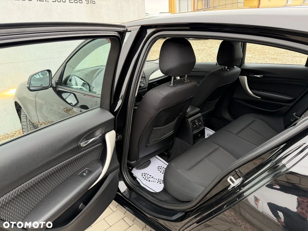 BMW Seria 1 114i Sport Line - 20