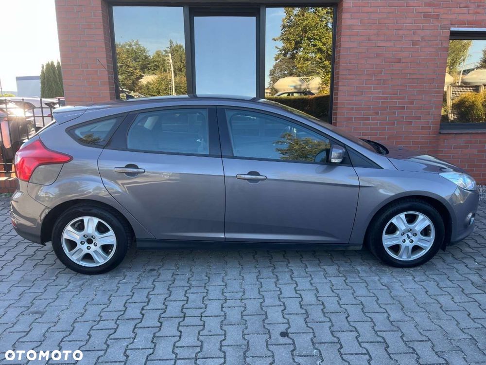 Ford Focus 1.6 Ambiente - 20