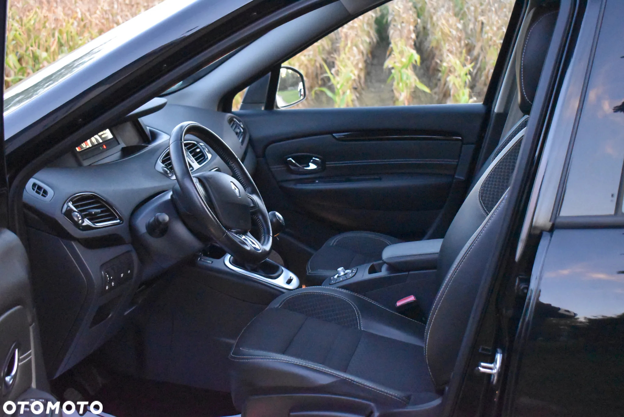 Renault Scenic ENERGY TCe 130 S&S Xmod Bose Edition - 22