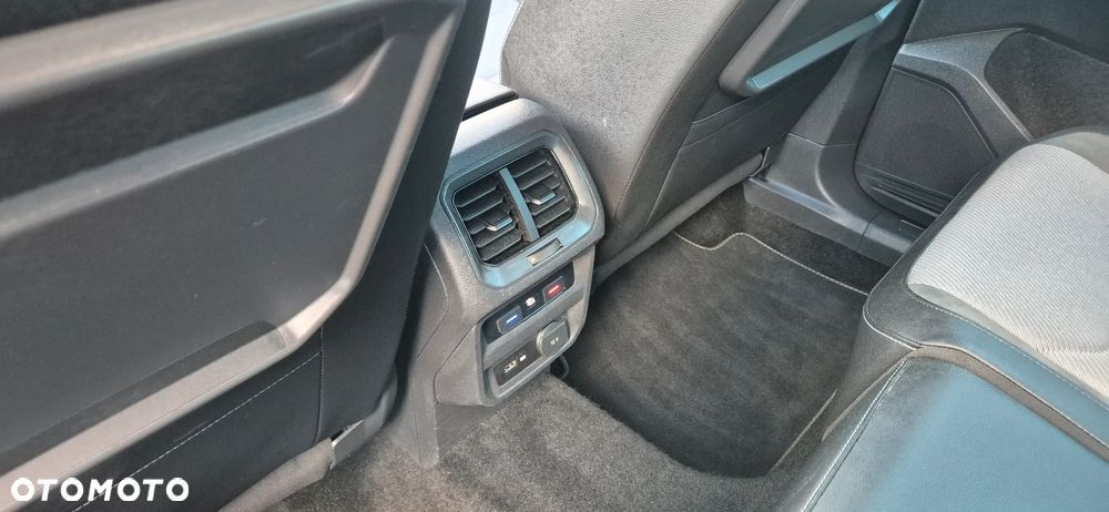 Volkswagen Tiguan 2.0 TSI 4Mot R-Line DSG - 25