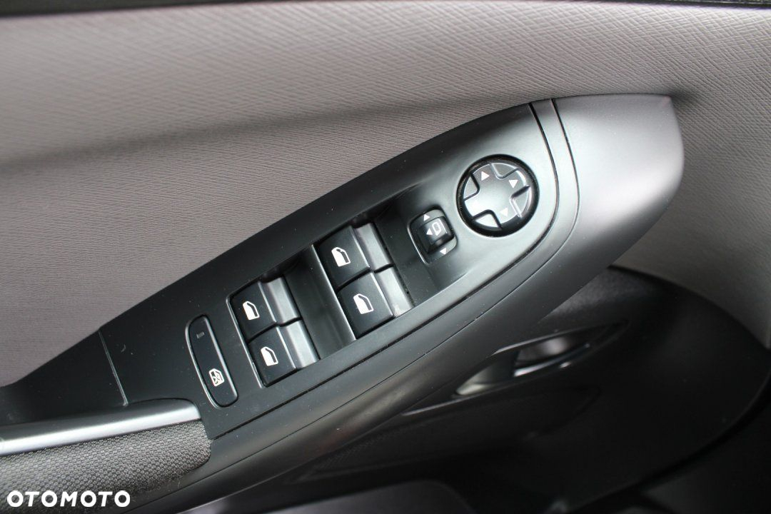 Citroën C4 Grand Picasso - 13
