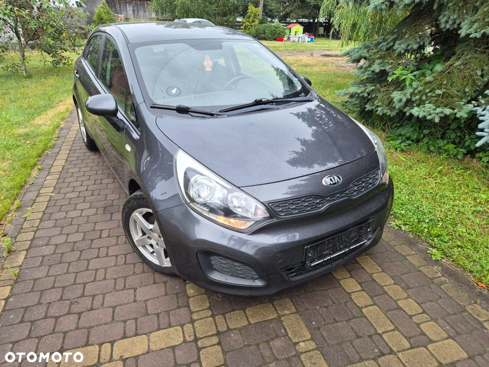 Kia Rio - 3