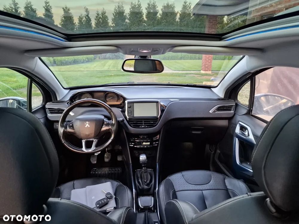 Peugeot 2008 1.6 e-HDi Allure S&S - 14