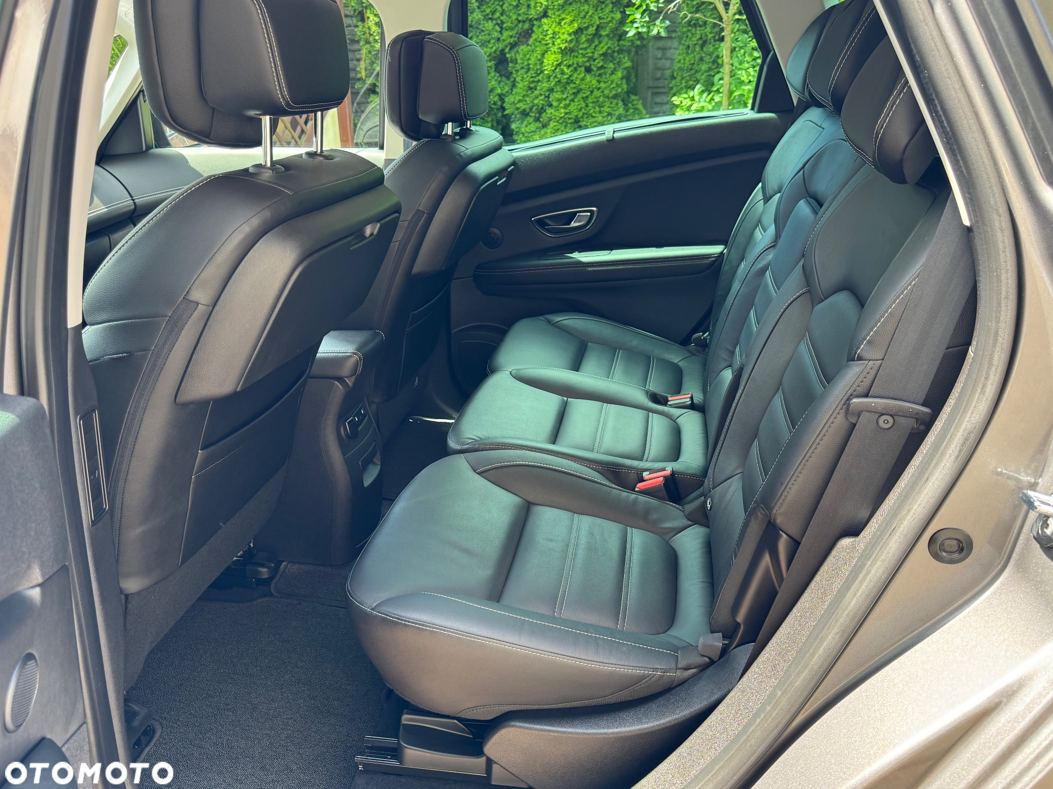 Renault Scenic 1.6 dCi Bose EDC - 10