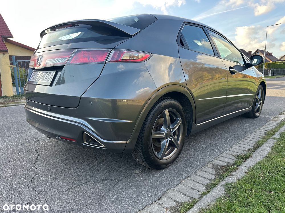 Honda Civic 1.8i-VTEC Automatik Executive - 5