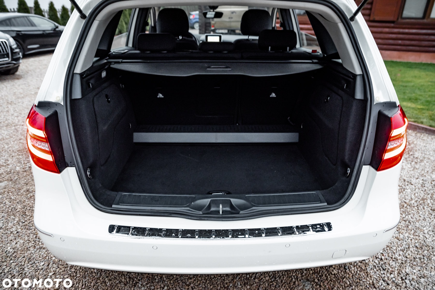 Mercedes-Benz Klasa B 180 7G-DCT - 22