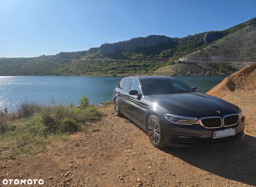 BMW Seria 5 520d Sport Line - 24