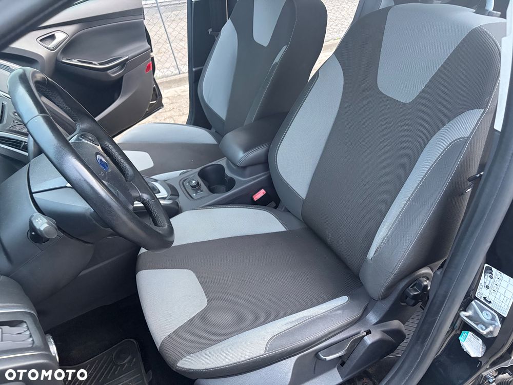 Ford Focus 1.6 EcoBoost Trend - 23