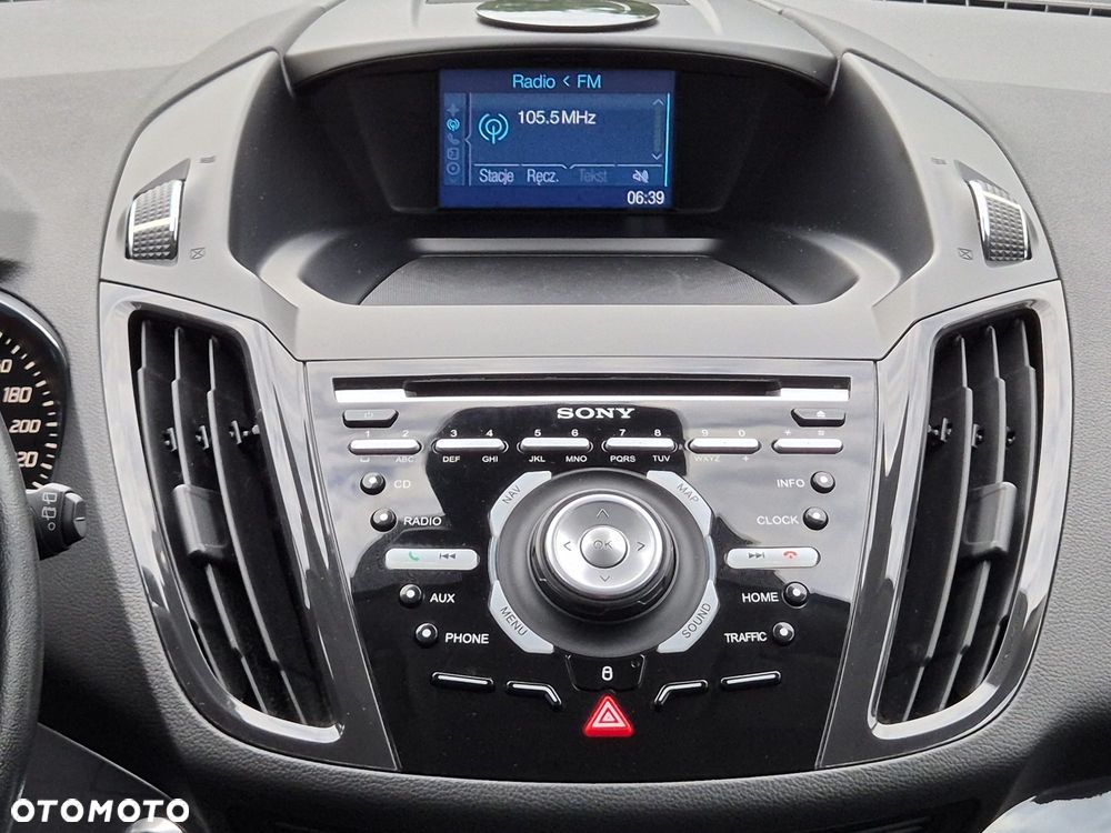 Ford Kuga 2.0 TDCi 4x4 Titanium - 39