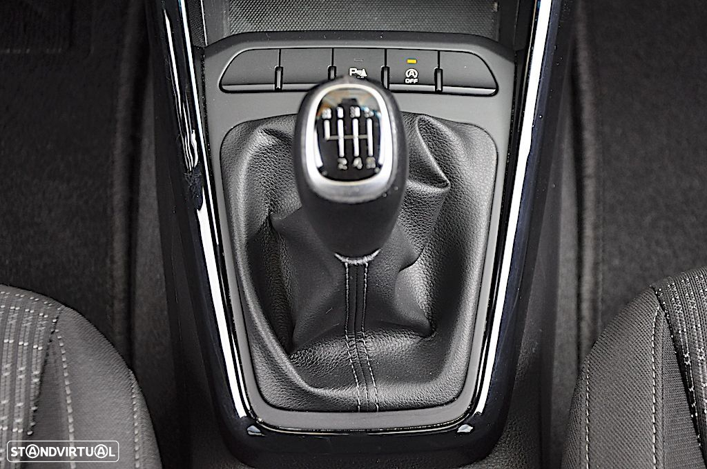 Kia Stonic 1.6 CRDi EX - 29