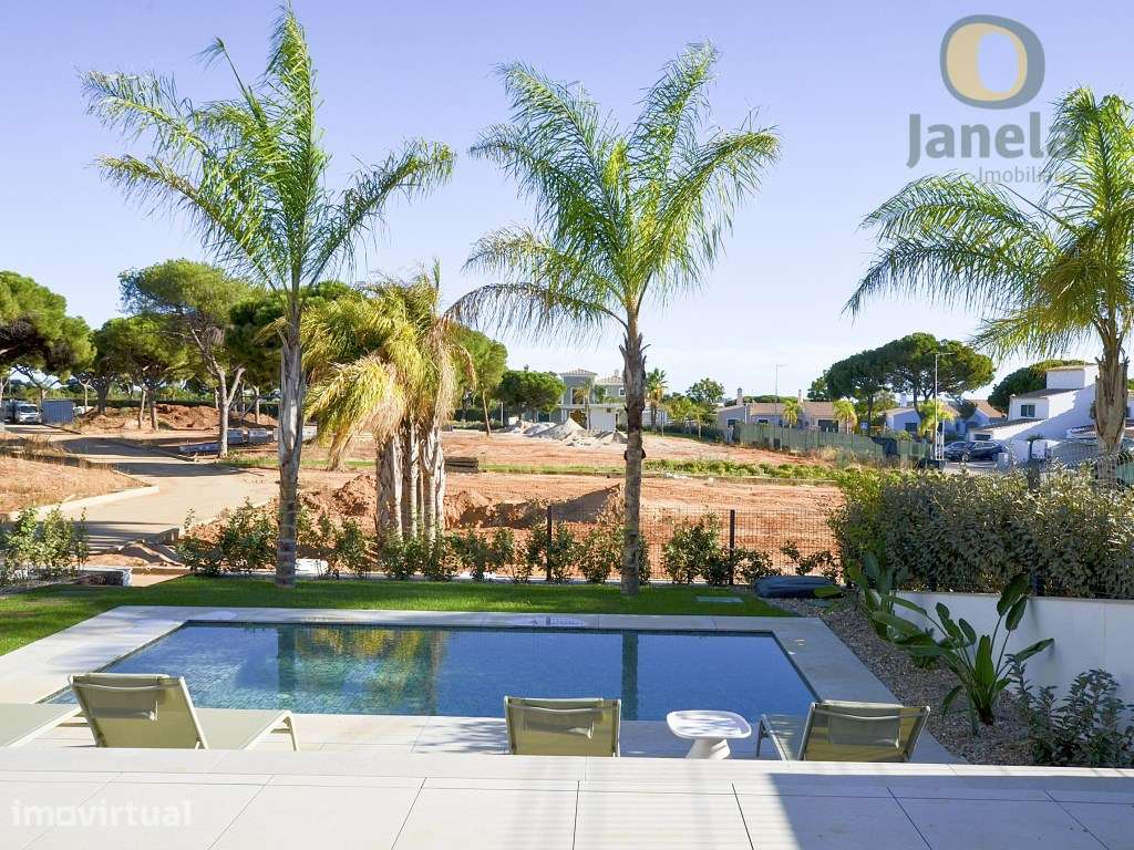 Fantástica Moradia T3 com Piscina em Quarteira - Grande imagem: 4/29