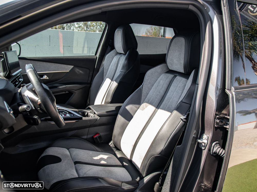 Peugeot 3008 1.6 Hybrid4 GT Pack e-EAT8 - 22