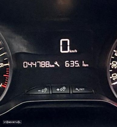 Peugeot 208 1.2 PureTech Access - 16