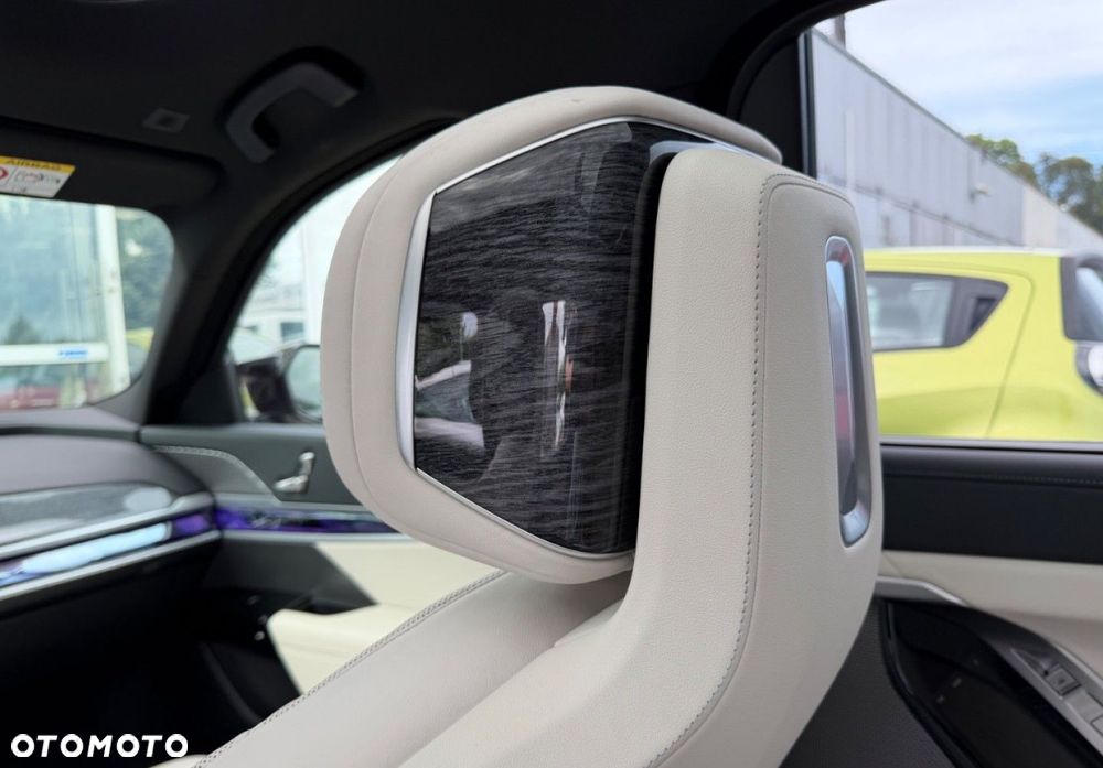 BMW Seria 7 - 20