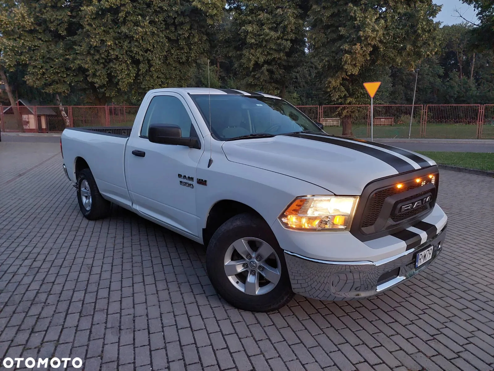 Dodge RAM 1500 5.7 4x4 - 29