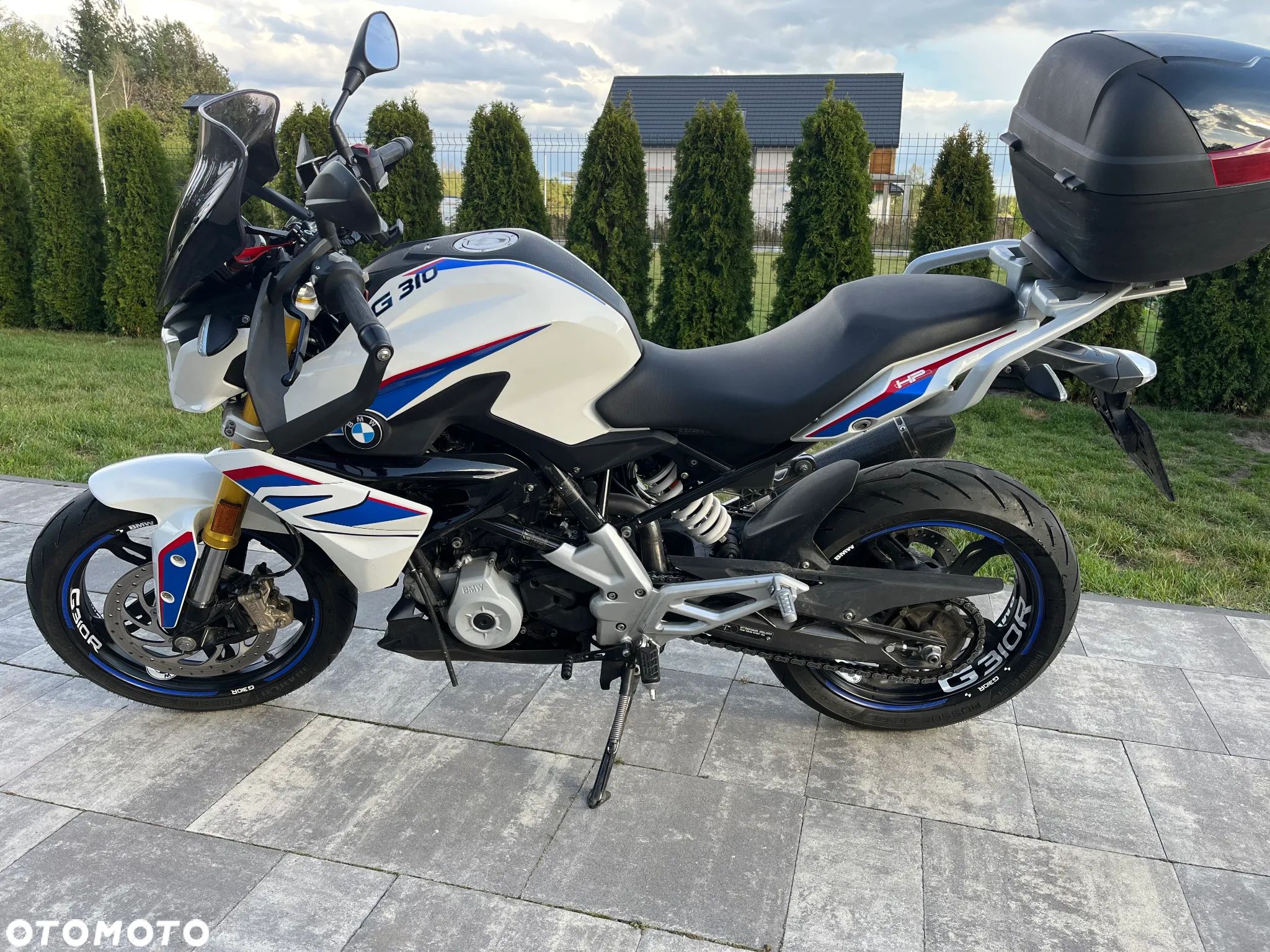 BMW G - 1