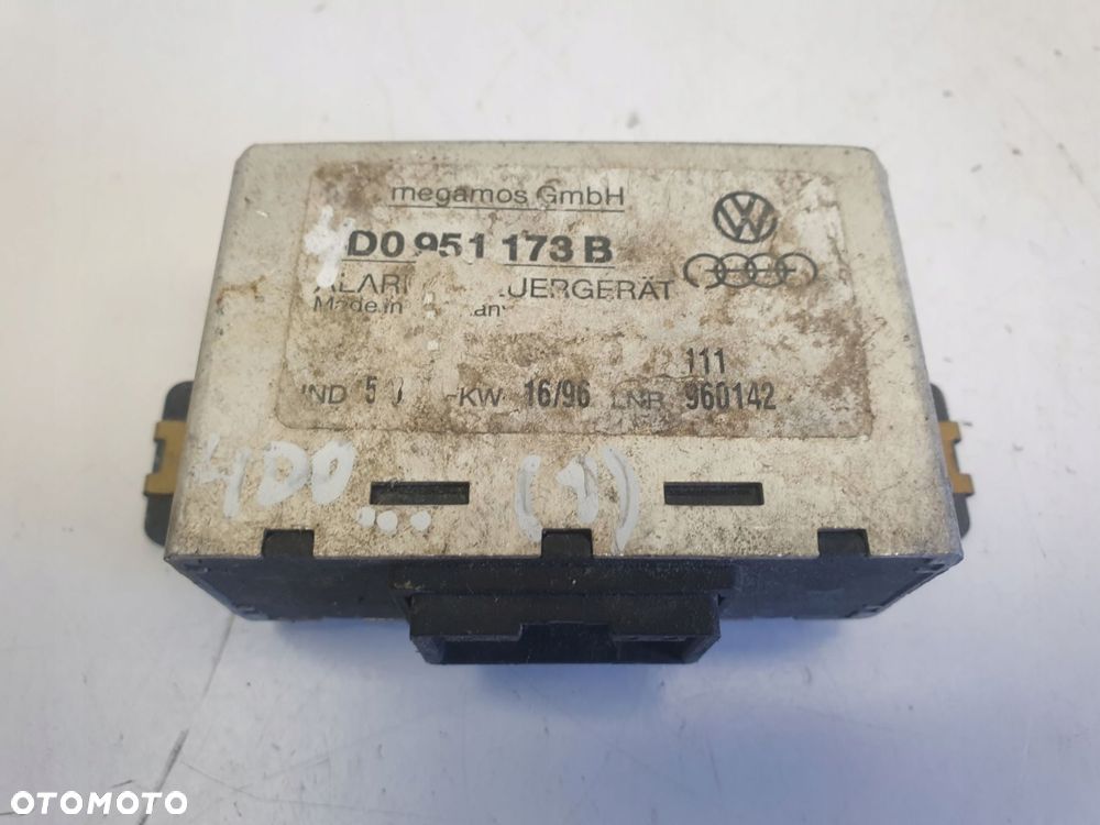 Audi A6 C5 MODUŁ ALARMU Sterownik 4D0951173B - 1