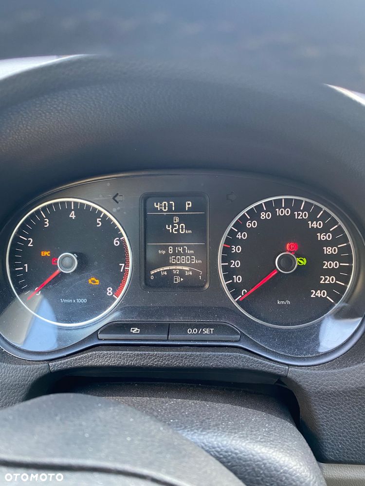 Volkswagen Polo 1.2 TSI Comfortline DSG - 32