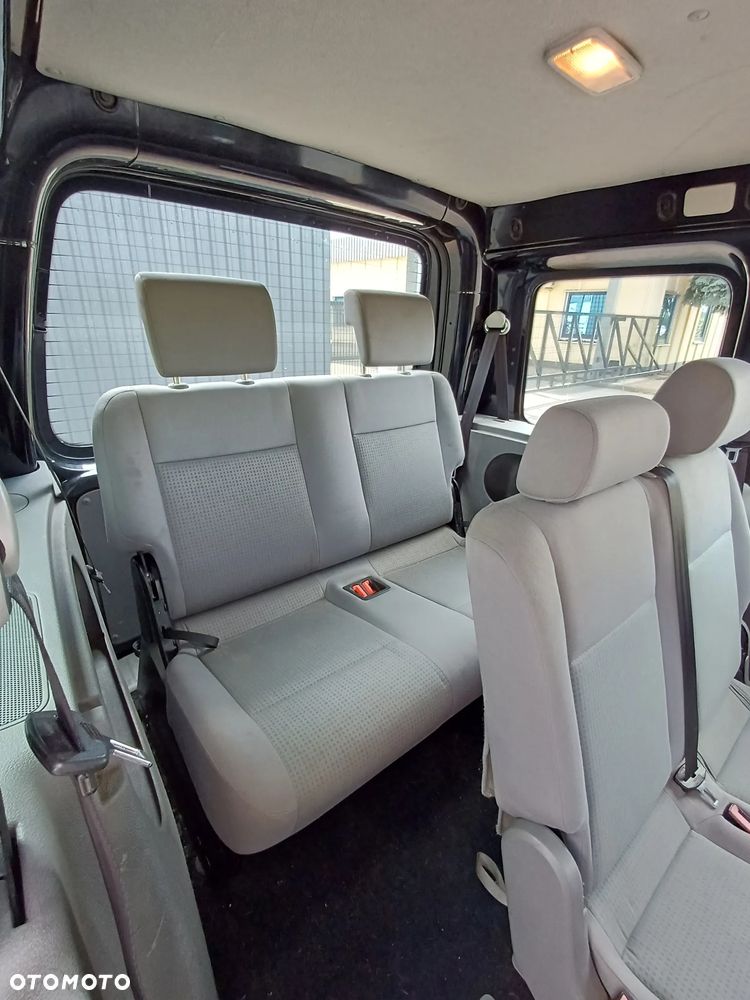 Volkswagen Caddy 1.6 Life (7-Si.) - 9