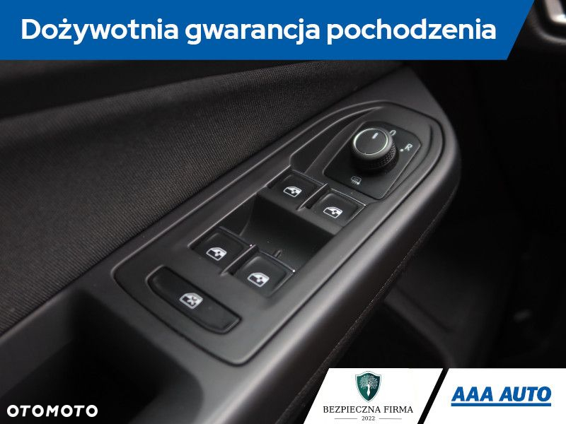 Volkswagen Golf - 20