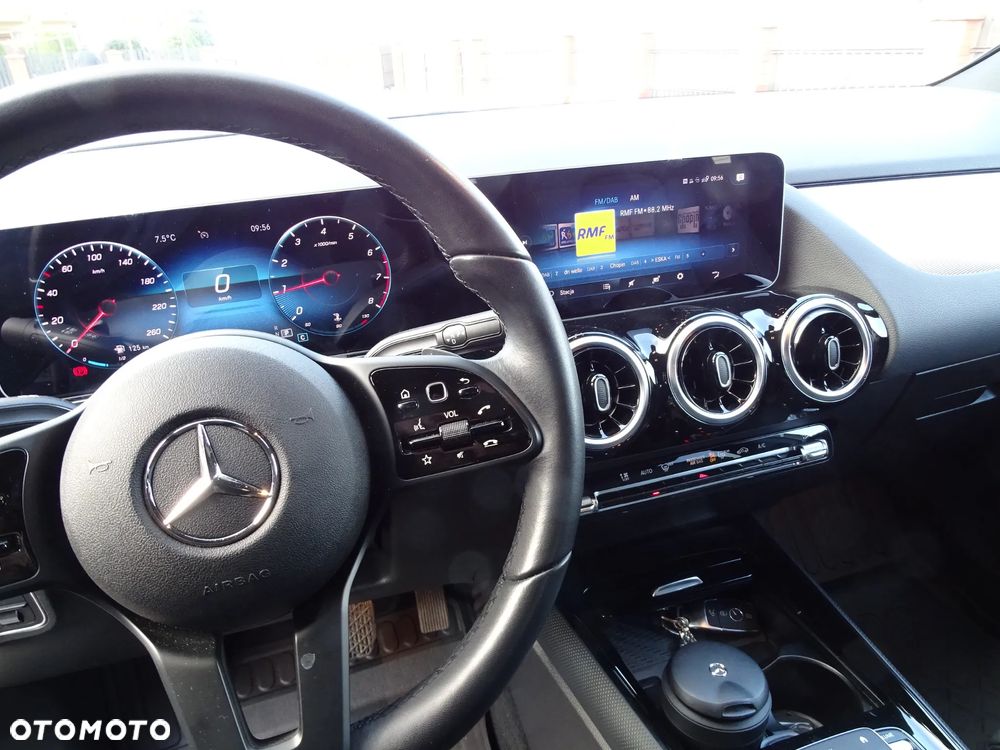 Mercedes-Benz GLA 200 - 9