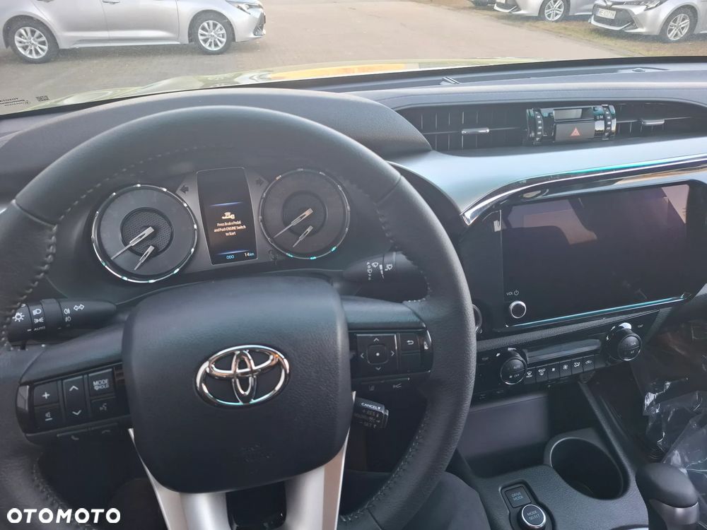 Toyota Hilux 2.8 D-4D mHEV Double Cab Executive 4x4 - 12