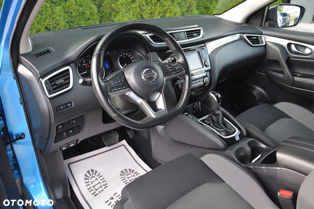Nissan Qashqai 1.3 DIG-T N-Connecta DCT - 9