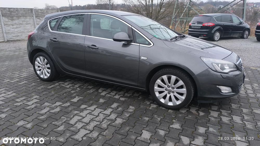 Opel Astra 1.4 Turbo Innovation - 11