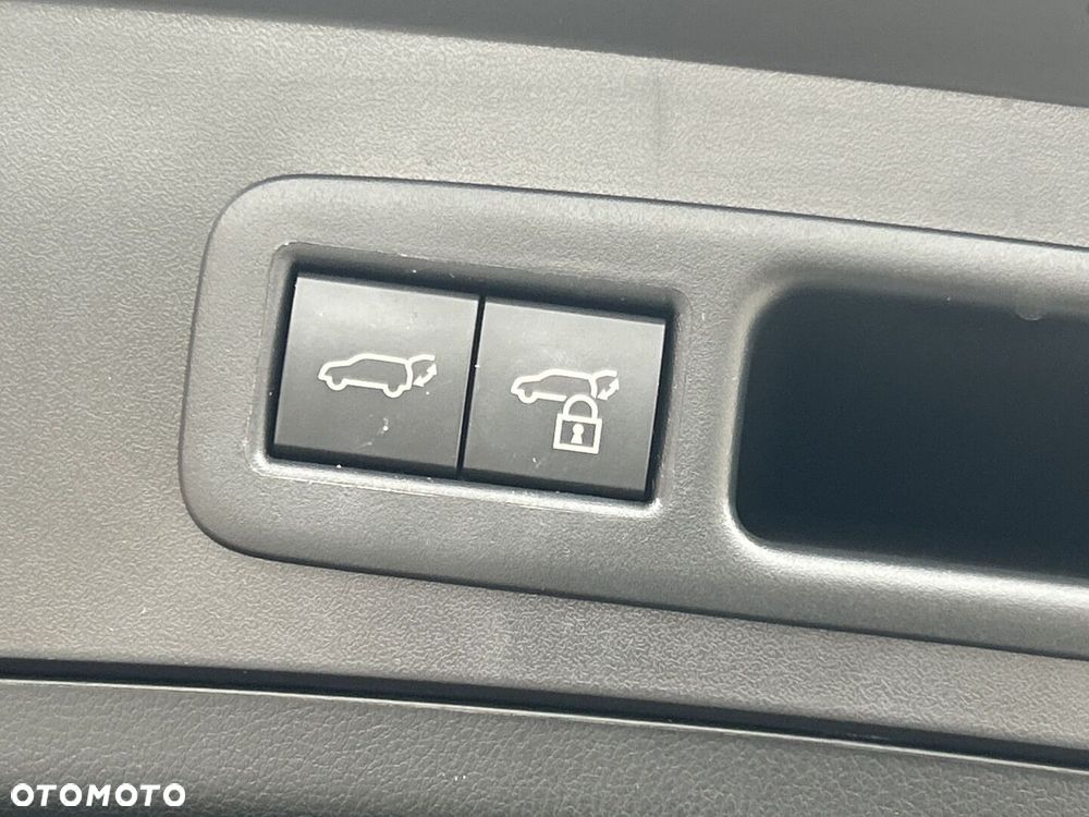 Lexus UX 250h GPF F Sport Design+ 2WD - 31