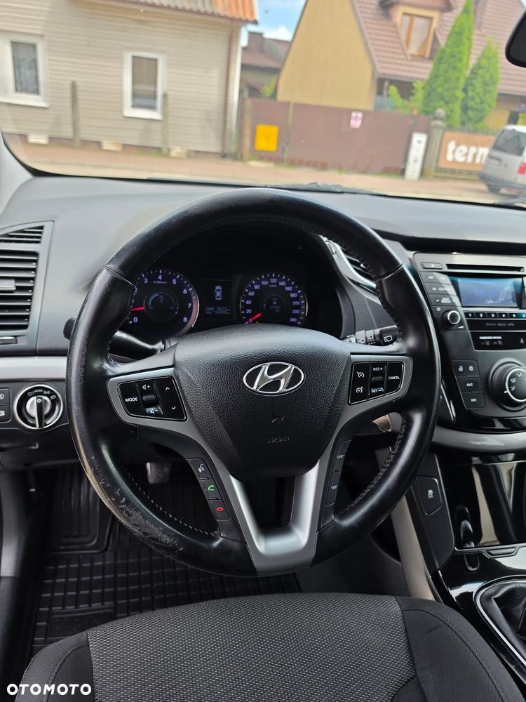 Hyundai i40 Kombi blue 1.6 Classic - 40